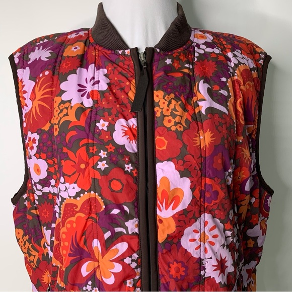 Patagonia Women's Brown Multicolor Floral Nylon Puff Zip Vest Size Large - Picture 2 of 10